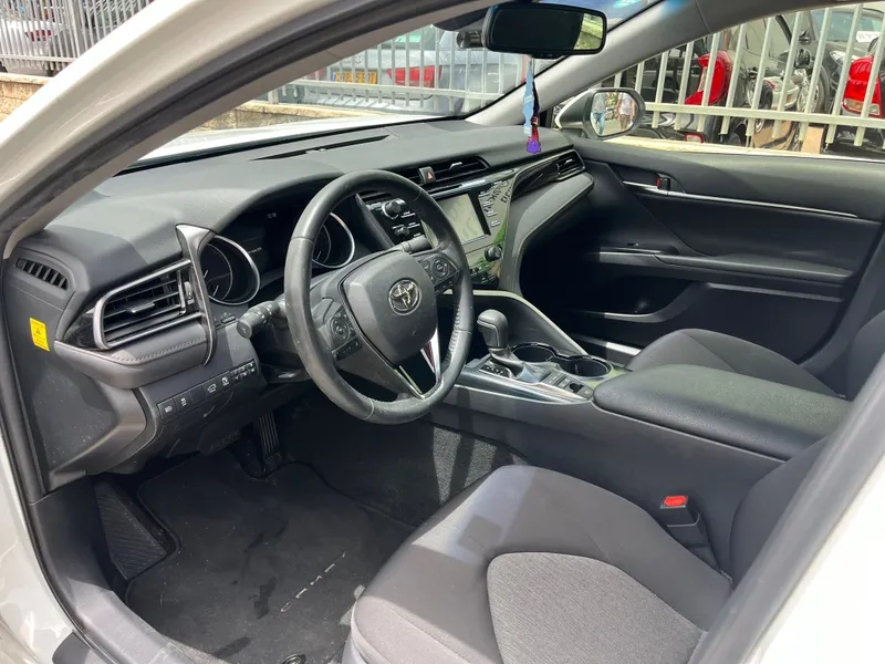 Toyota Camry 2ème main, 2021, main privée