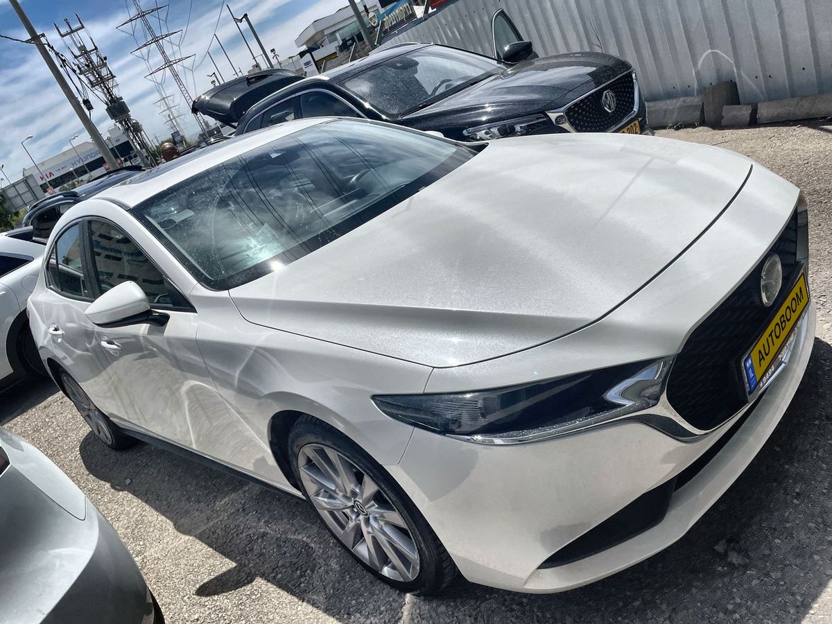 Mazda 3 2nd hand, 2021