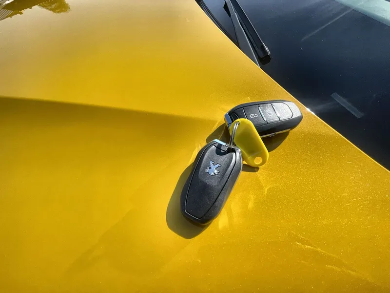 Peugeot 208 2nd hand, 2021, private hand