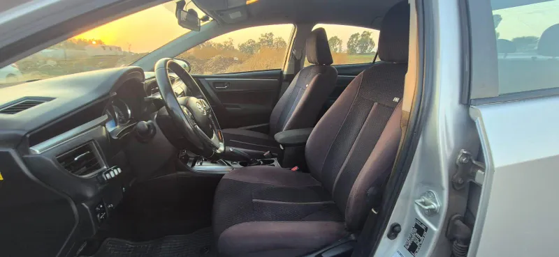 Toyota Corolla 2ème main, 2014