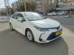 Toyota Corolla, 2023, photo