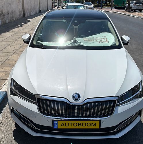 Skoda Superb с пробегом, 2022, частная рука