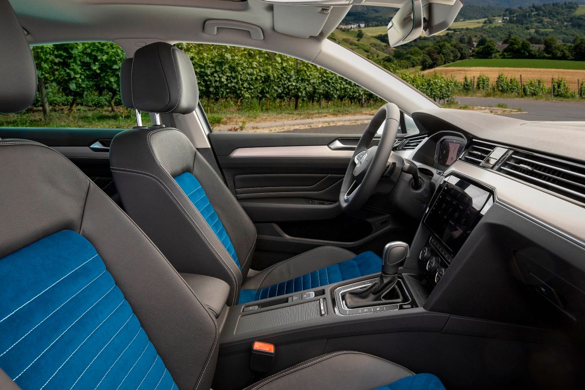 Volkswagen Passat 2019. Front seats. Sedan, 8 generation, restyling