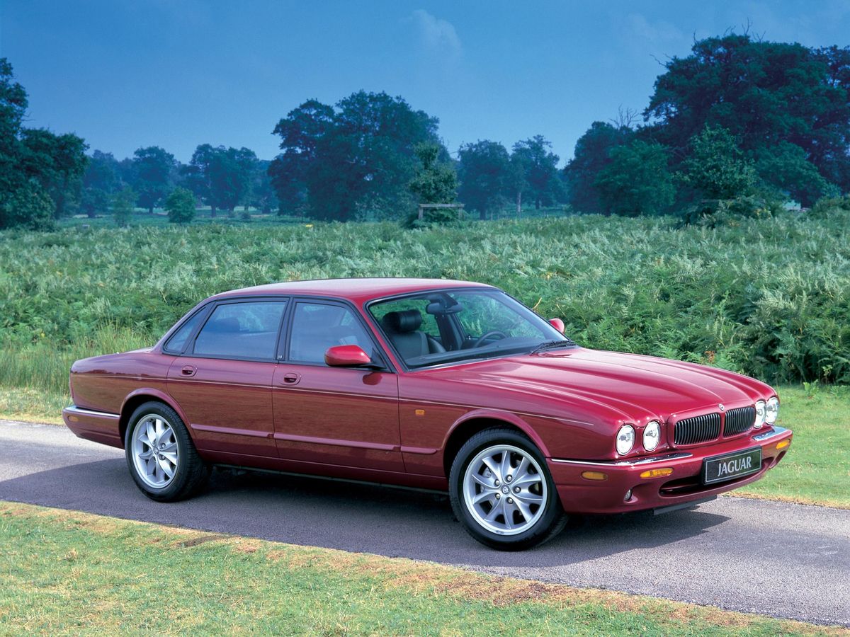 Jaguar XJ 1997. Carrosserie, extérieur. Berline, 2 génération, restyling 2