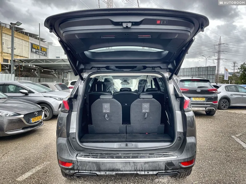 Peugeot 5008 2nd hand, 2021, private