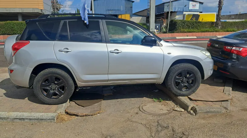 Toyota RAV4 2ème main, 2007