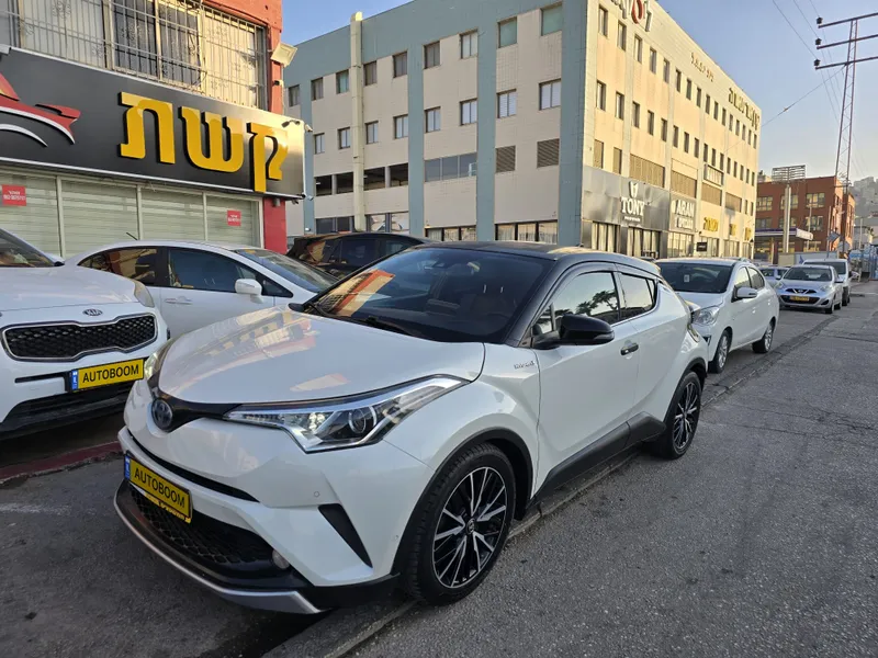 Toyota C-HR 2nd hand, 2019, private hand