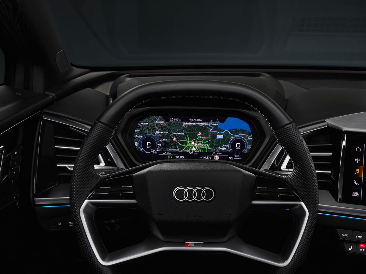 Audi Q4 e-tron 2021. Tableau de bord. VUS 5-portes, 1 génération
