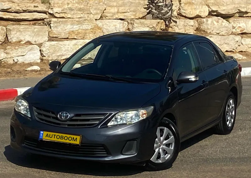 Toyota Corolla 2nd hand, 2011, private hand