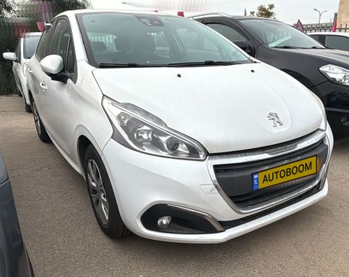 Peugeot 208, 2021, photo
