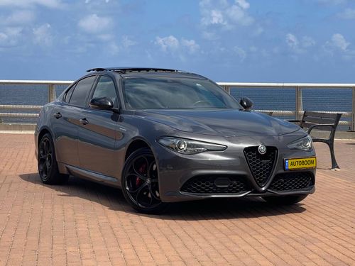 Alfa Romeo Giulia, 2022, фото