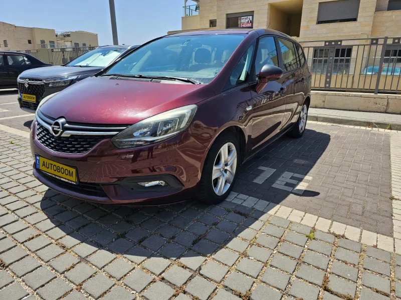 Opel Zafira 2ème main, 2018, main privée