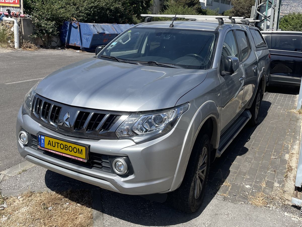 Mitsubishi L200 с пробегом, 2019, частная рука