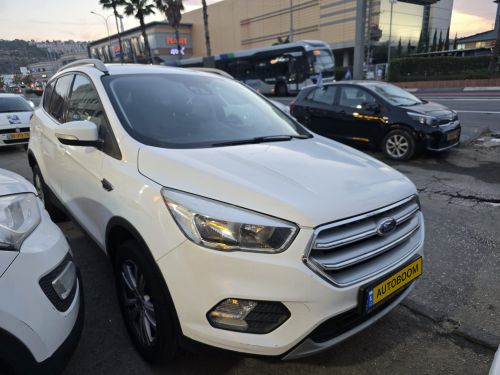 Ford Kuga, 2017, photo