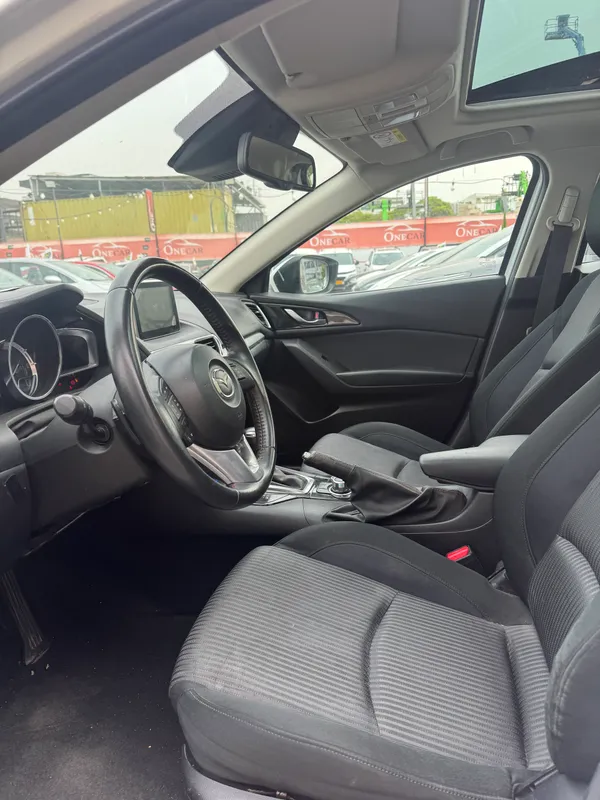 Mazda 3 2nd hand, 2014