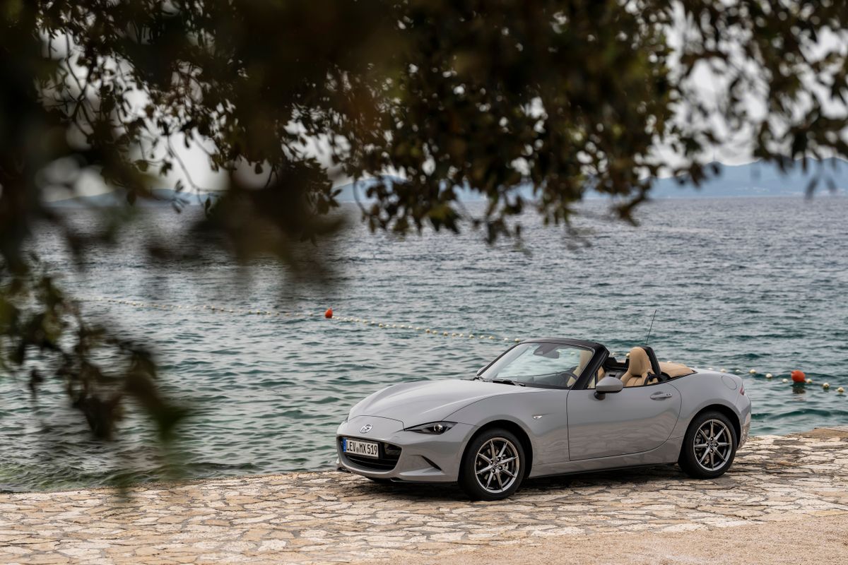 Mazda MX-5. Кузов, экстерьер.