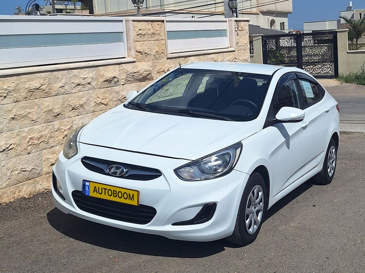 Hyundai i25 2ème main, 2012, main privée