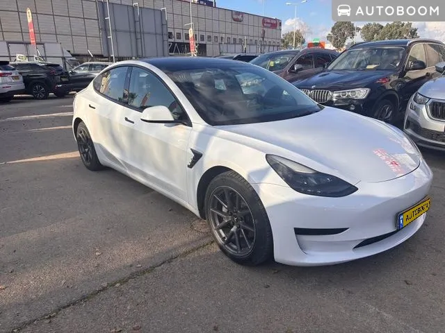 Tesla Model 3 с пробегом, 2021, частная