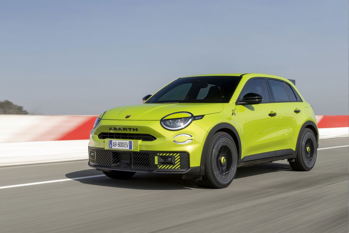 Abarth 600e 2024. Кузов, экстерьер. Хэтчбек 5 дв., 1 поколение