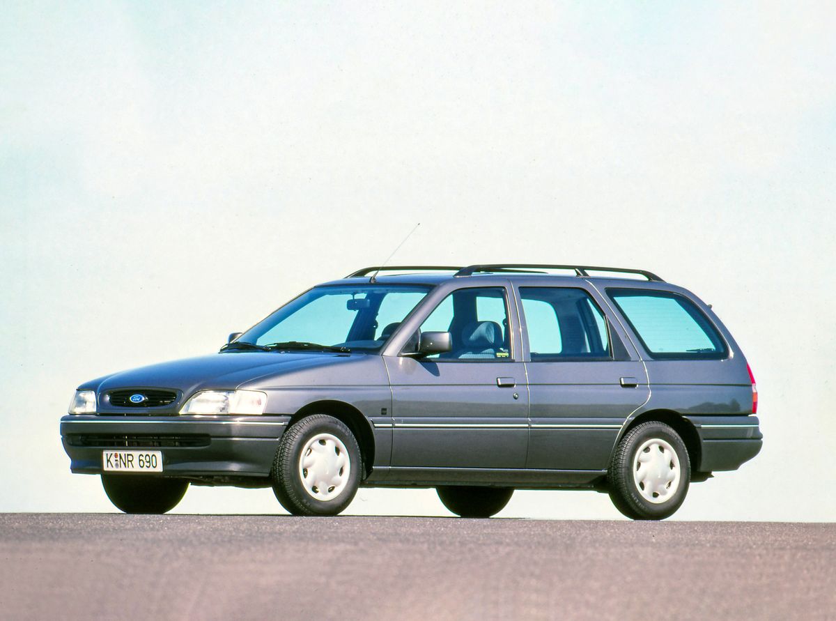 Ford Escort 1991. Carrosserie, extérieur. Break 5-portes, 5 génération, restyling 1