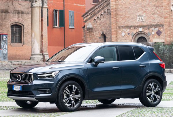 וולוו XC40 ‏2017. מרכב, צורה. רכב שטח 5 דלתות, 1 דור