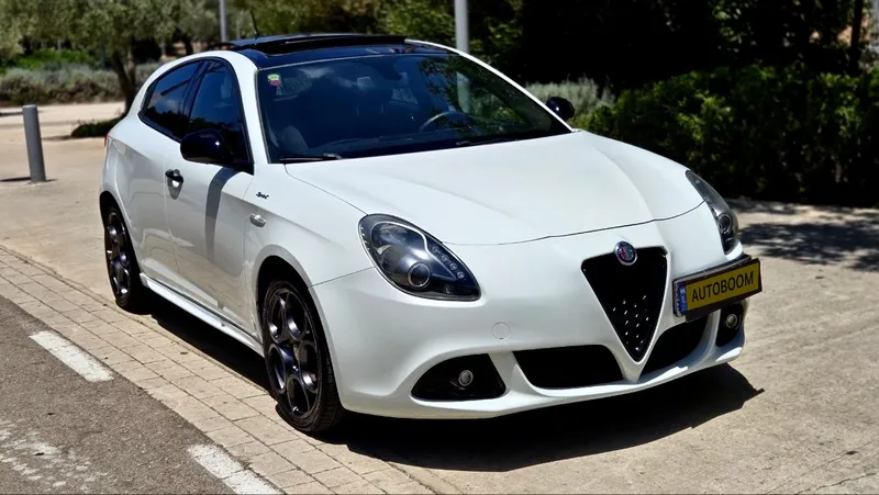 Alfa Romeo Giulietta с пробегом, 2015