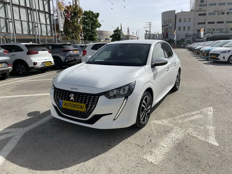 Peugeot 208 2nd hand, 2021, private hand