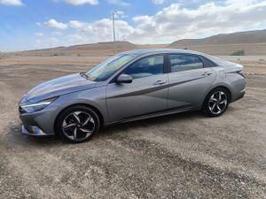 Hyundai Elantra, 2022, photo