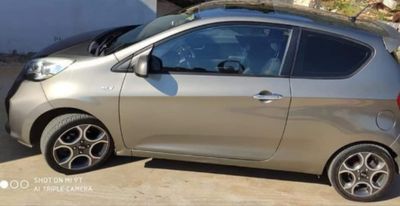 Kia Picanto 2nd hand, 2015, private hand