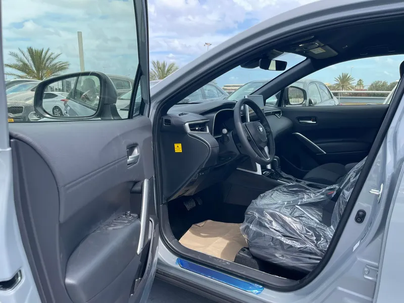 Toyota Corolla Cross 2nd hand, 2025
