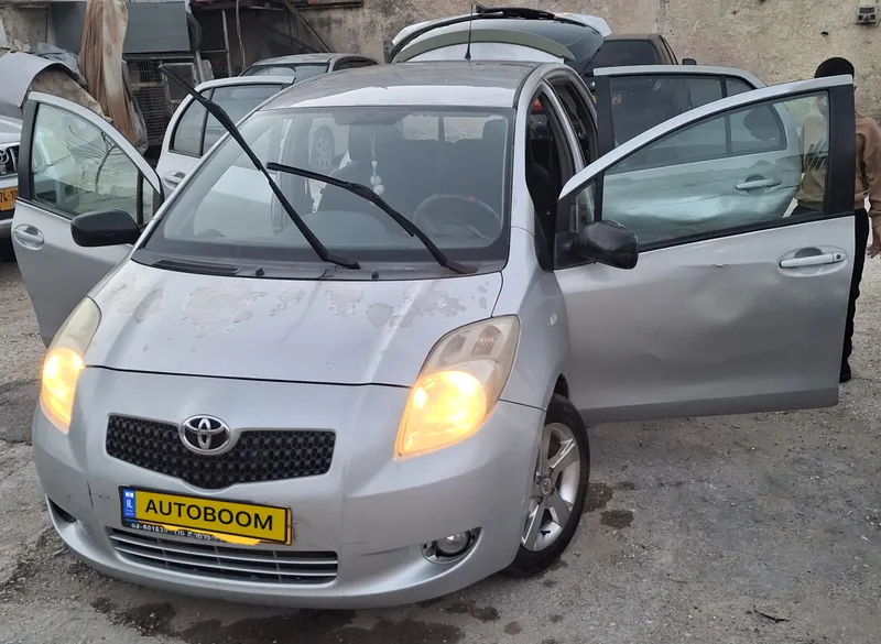 Toyota Yaris 2nd hand, 2007, private