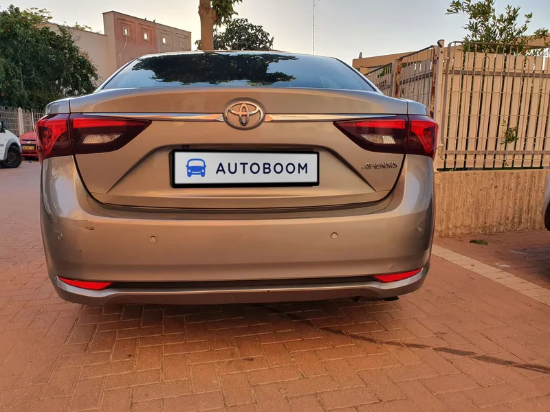 Toyota Avensis 2nd hand, 2018, private hand