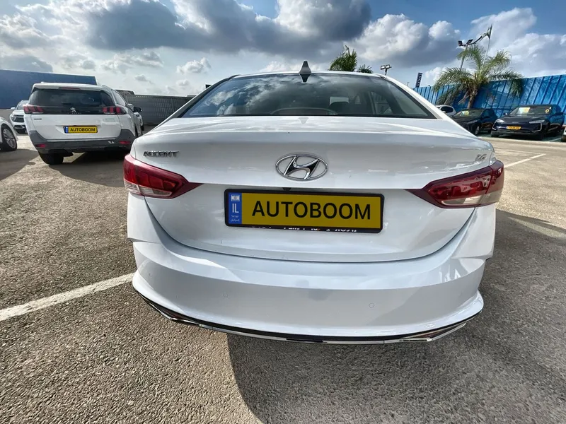 Hyundai Accent 2nd hand, 2022