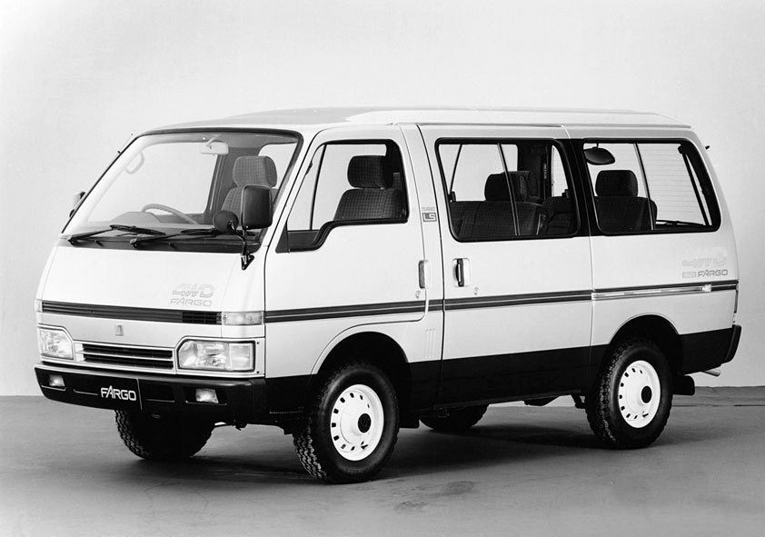 איסוזו פארגו 1980. מרכב, צורה. מיניוואן, 1 דור