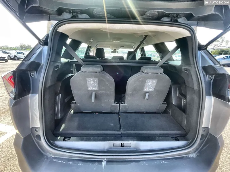 Peugeot 5008 с пробегом, 2021