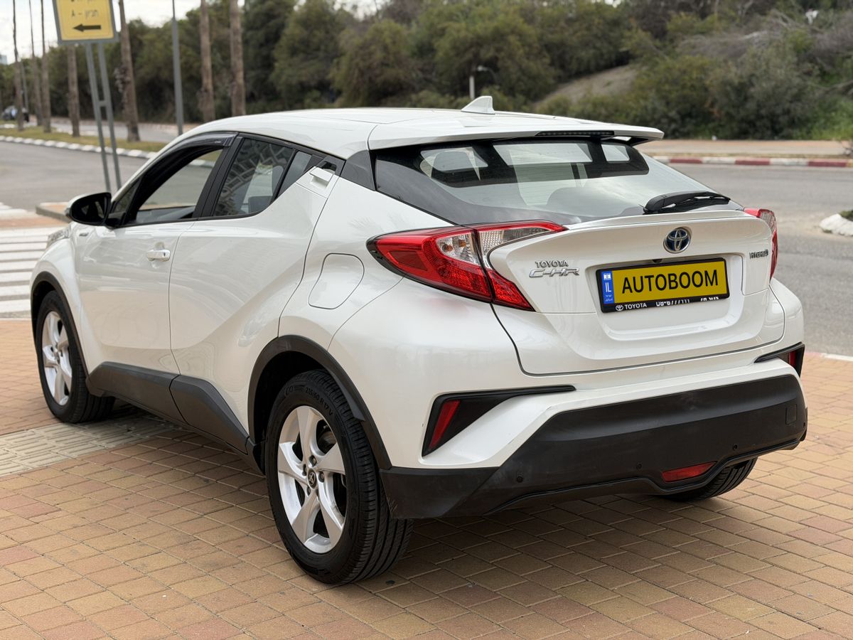 Toyota C-HR с пробегом, 2018, частная