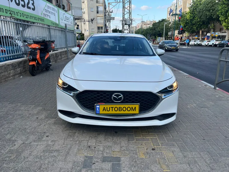 Mazda 3 с пробегом, 2021