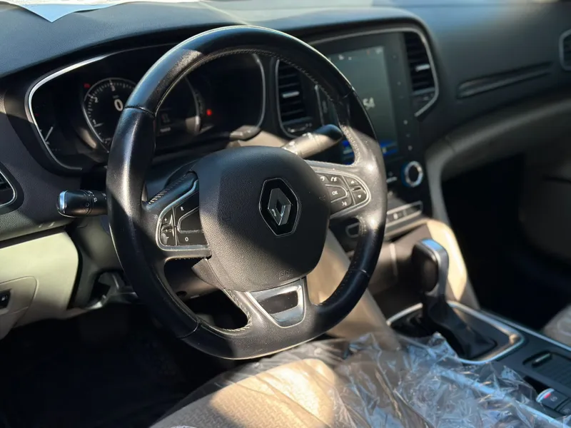 Renault Megane 2nd hand, 2017, private hand