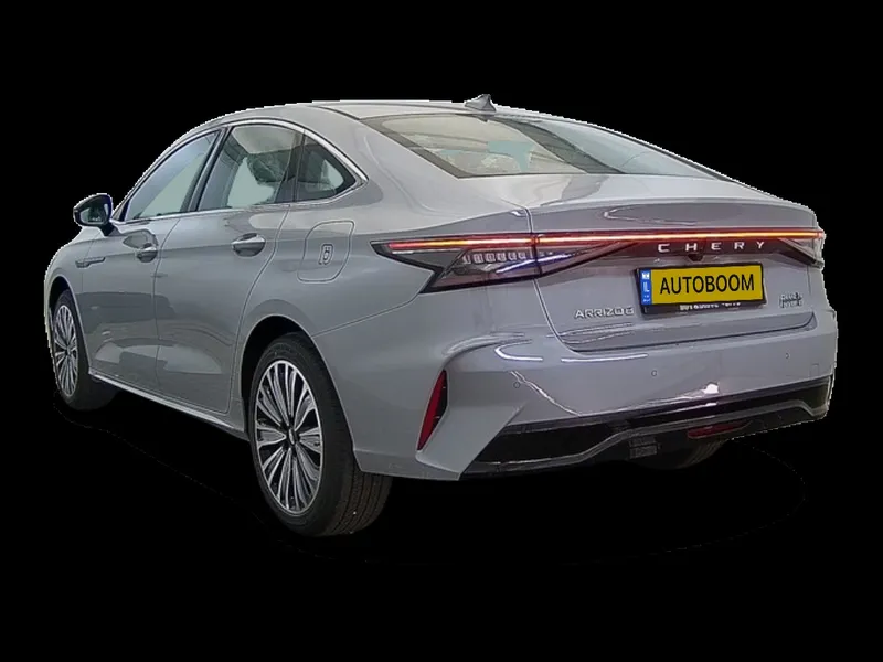 شيري أريزو 8 سيارة جديدة, 2025