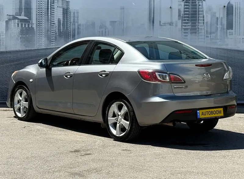 Mazda 3 2nd hand, 2010, private