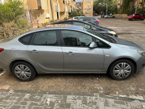Opel Astra 2nd hand, 2015