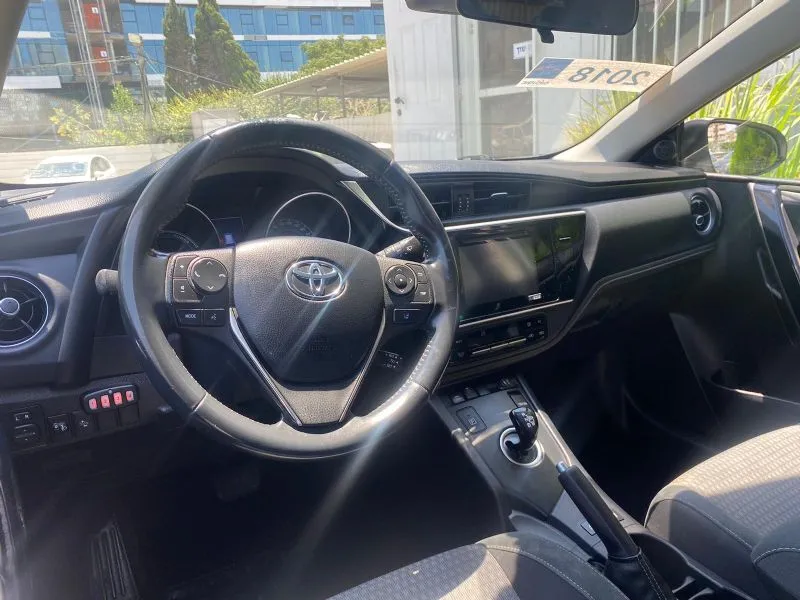 Toyota Auris 2ème main, 2018