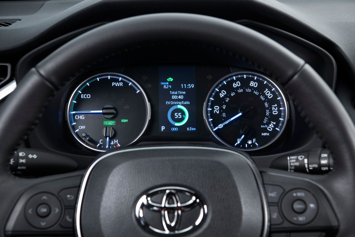 Toyota RAV4 2018. Dashboard. SUV 5-doors, 5 generation