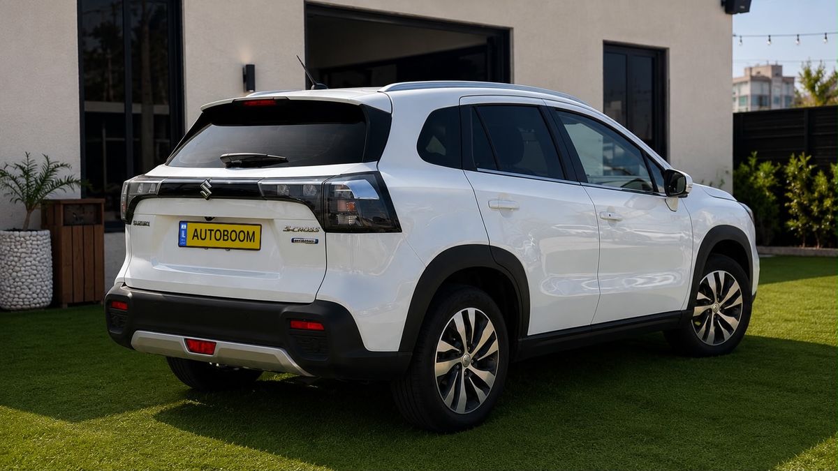 Suzuki S-Cross 2nd hand, 2023, private