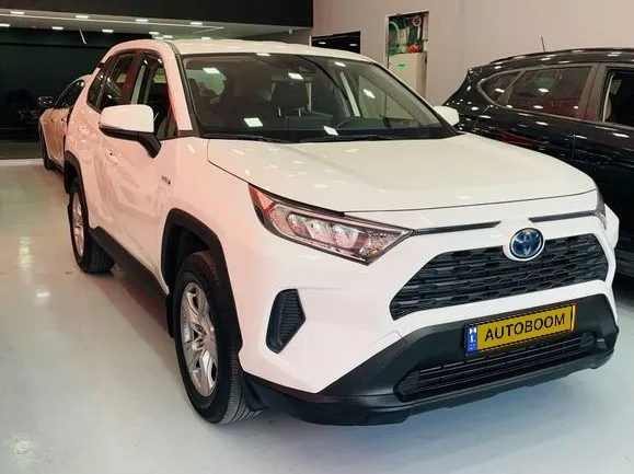 Toyota RAV4 2nd hand, 2021, private hand