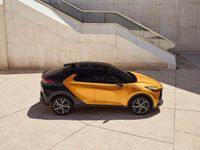 טויוטה C-HR 2023. מרכב, צורה. רכב שטח 5 דלתות, 2 דור