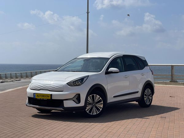 Kia Niro Plus 2nd hand, 2022, private hand