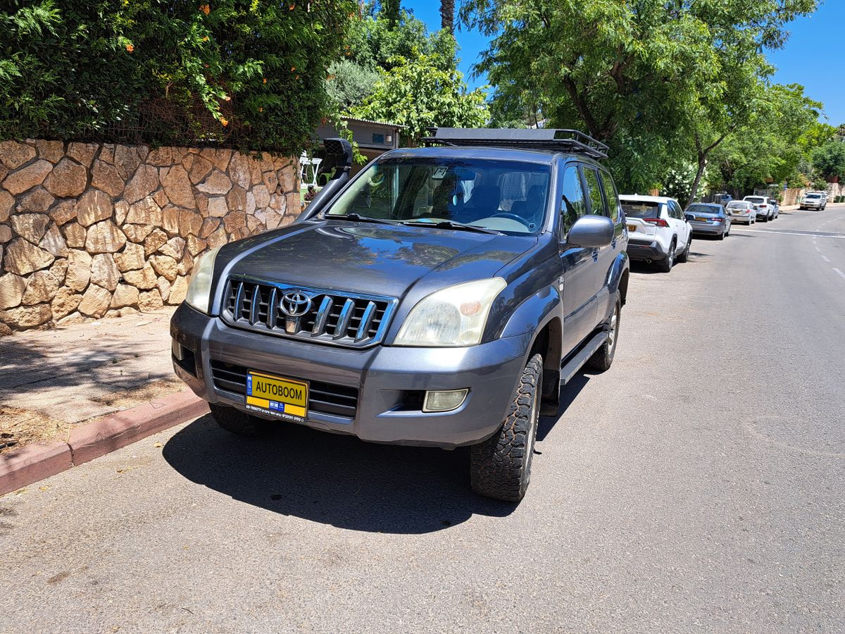טויוטה לנד קרוזר יד 2 רכב, 2004, פרטי