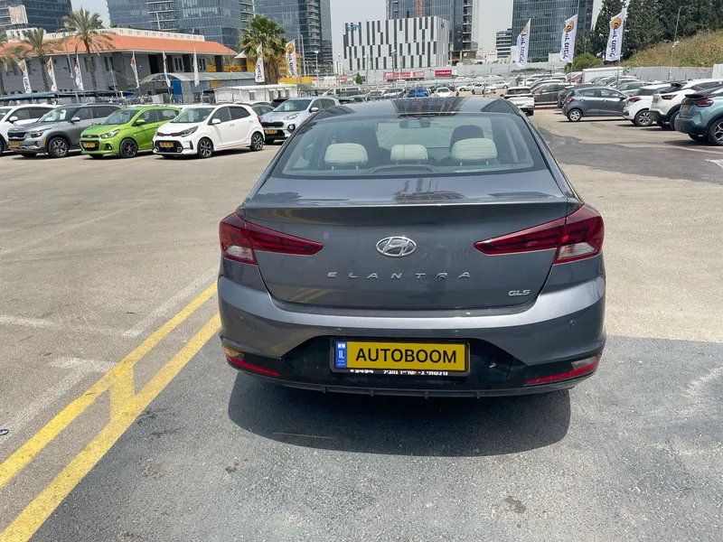 Hyundai Elantra 2nd hand, 2020, private hand