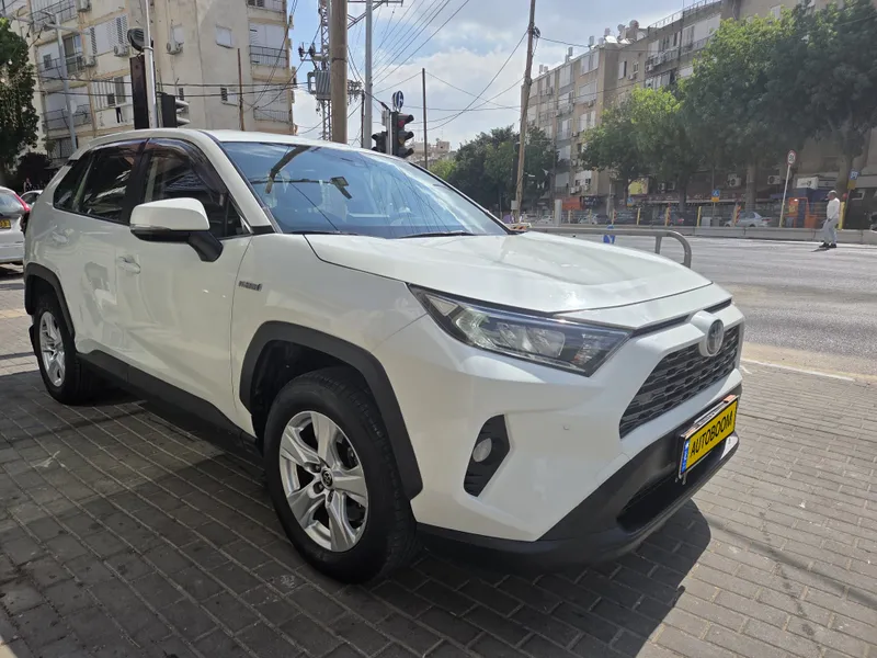 טויוטה ראב 4 יד 2 רכב, 2019, פרטי